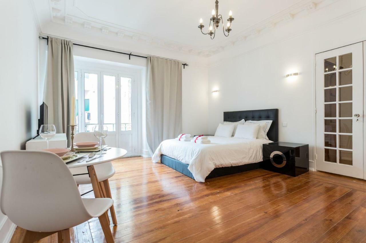 6 Clouds Apartment Лиссабон Экстерьер фото